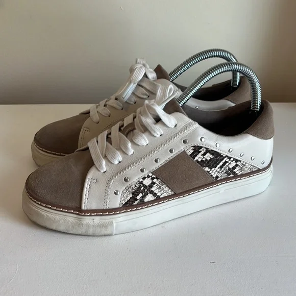 Crown Vintage Kalinda Snakeskin Suede Studded Fashion Sneaker Size 7 - Picture 5 of 12